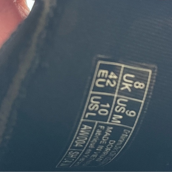 Dr. Martens Woman 2976 Smooth Leather Black Chunky Boots Size 9 - Picture 8 of 13